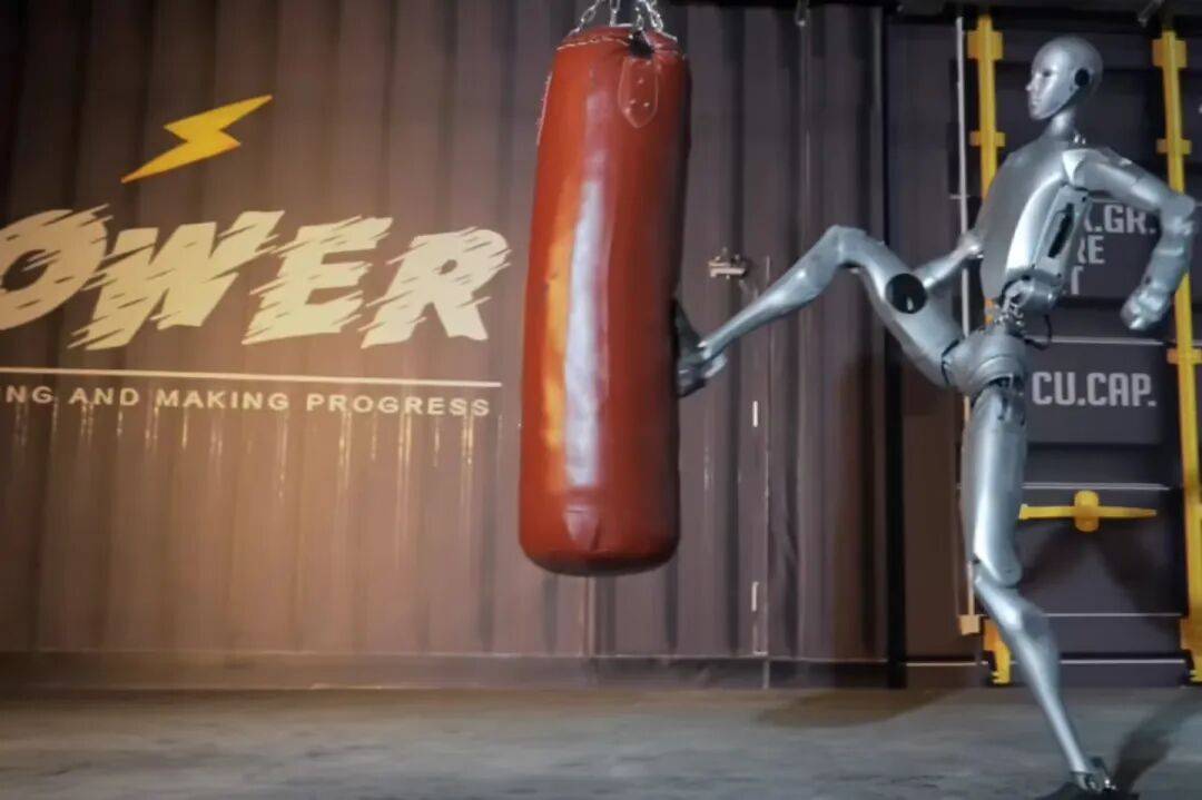 通道被叫停」：与事实不符；纳德拉开设个人博客 极客早知道麻将胡了试玩马斯克宣布量产脑机接口；宇树回应上市「绿色(图3)